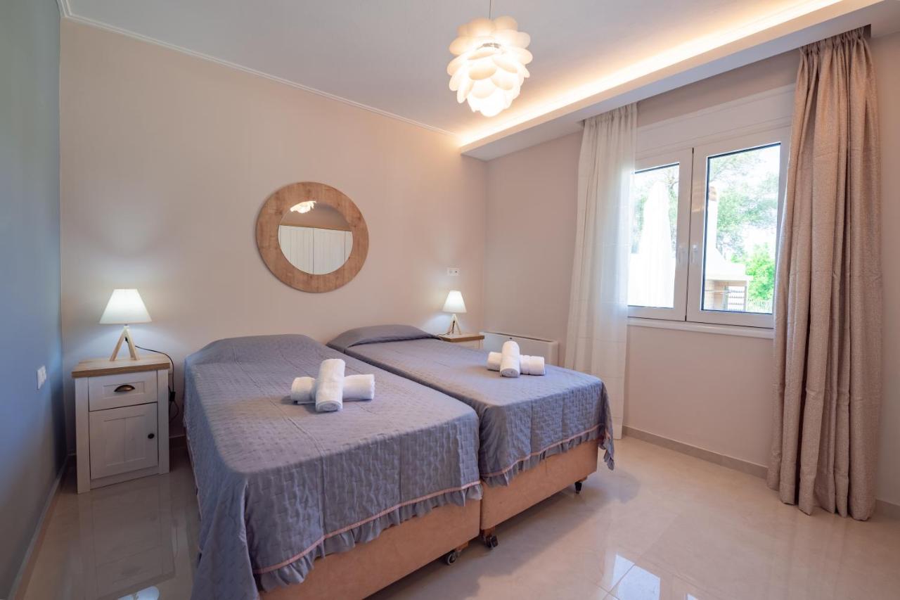 Katikia House Villa Kompitsion Bagian luar foto